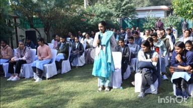 चूरू: चूरू में कलक्टर ने कहा, सकारात्मक उपयोग से हासिल करें लक्ष्य, जिला कलक्टर ने किया संवाद