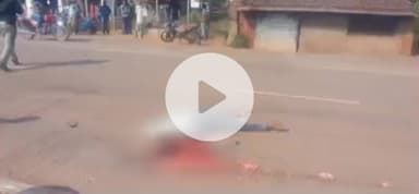 ଟିକାୟତପଲୀ: ଗମଲେଇ ଛକ ନିକଟରେ ଟ୍ରଲର ଧକ୍କା ରେ ଦୁଇ ବାଇକ ଚାଳକର ଶୋଚନୀୟ ମୃତ୍ୟୁ