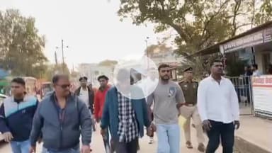 बालोद: हमर राज पार्टी के जिलाध्यक्ष की हत्या के लिए सुपारी लेने वाले 5 आदतन बदमाशों का पुलिस ने निकाला जुलूस, पैदल घुमाया