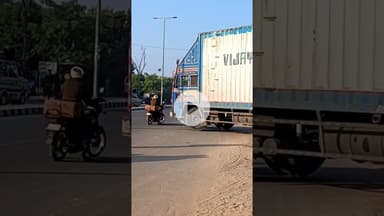 नो एंट्री, रॉंग साइड, बेखौफ ट्राइवर #जिला मुख्यालय #satyawadimedia #news #thesatyawadishow #dausavir