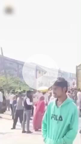 जतारा: जतारा मंडी में किसानों ने ट्रक से यूरिया की बोरियां लूटीं, वीडियो वायरल होने पर जतारा थाने में शिकायत दर्ज