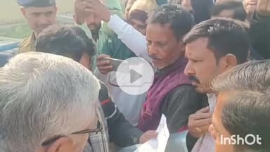 मुंगेर: संघर्ष मोर्चा ने महाप्रबंधक को ज्ञापन सौंपा, सफियावाद हॉल्ट निरस्त करने के सवाल पर डीआरएम मुकरे