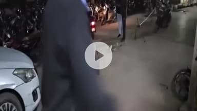 हुज़ूर: रीवा: अस्पताल परिसर बना अखाड़ा! दो महिलाओं में मारपीट, एक दूसरे के खींचे बाल