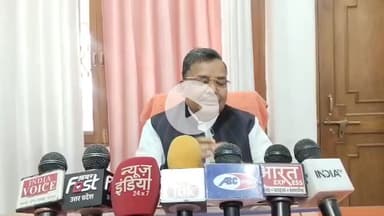 मैनपुरी: मैनपुरी पहुंचे कैबिनेट मंत्री जयवीर सिंह ने पत्रकारों से वार्ता की, कांग्रेस और इंडी गठबंधन पर साधा निशाना