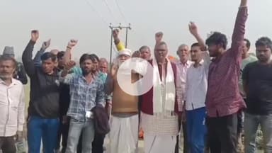 प्रतापगढ़: विश्वनाथगंज रजबहा नहर में पानी न मिलने पर किसानों ने सिंचाई विभाग के खिलाफ किया प्रदर्शन