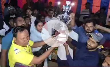 महेशपुर: महेशपुर सीलमपुर खेल मैदान में अली हसन स्मृति कप का आयोजन, सिराजपुर ने रोलाग्राम को 9 विकेट से हराया