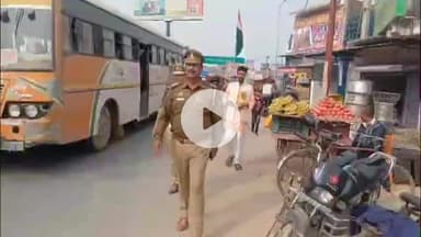 महाराजगंज: नगर में यातायात जागरूकता को बढ़ावा देने के लिए M.P.I.C के NCC कैडेटों ने निकाली रैली