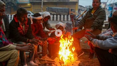 गिरिडीह: बढ़ती ठंड को देखते हुए उपायुक्त ने सभी प्रखंडों में ठंड से बचाव के लिए अलाव की व्यवस्था सुनिश्चित करने का निर्देश दिया
