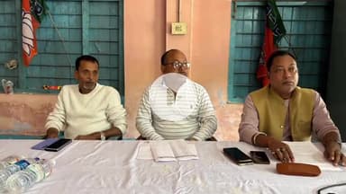 বিলাসীপাৰা ভাগ: সাপটগ্ৰামত বিজেপিৰ BLO ২ আৰু বুথ সভাপতিৰ SR সম্পৰ্কে অনুষ্ঠিত সভাত উপস্থিত প্ৰাক্তন বিধায়ক অশোক কুমাৰ সিংঘী