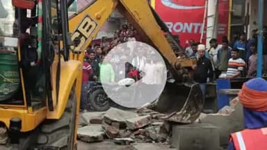 बिहार: नगर निगम ने कचहरी मोड़ से अनुमंडल कार्यालय तक हटाया अतिक्रमण, ₹29200 जुर्माना वसूला