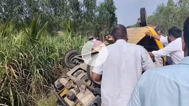 கறம்பக்குடி: கோட்டை காட்டில் ஆட்டோ விபத்தில் சிக்கியது காயமடைந்ததற்கு முதலுதவி சிகிச்சை வழங்கி காப்பாற்றிய எம் எல் ஏ முத்துராஜாவுக்கு பொதுமக்கள் வெகுவான பாராட்டு