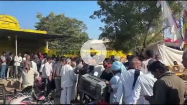 डग: भवानीमंडी में 10:40 बजे तक नहीं खुली क्रय-विक्रय सहकारी समिति, किसानों की लगी लंबी कतारें