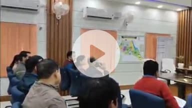 गोपालगंज: समाहरणालय स्थित कार्यालय में रबी मौसम की तैयारी को लेकर डीएम ने कृषि टास्कफोर्स के साथ की महत्वपूर्ण बैठक