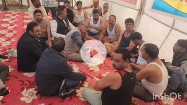 विदिशा नगर: 27 दिनों से धरने पर बैठे पार्षदों के बीच पहुंचे विधायक और नगर पालिका अध्यक्ष प्रतिनिधि