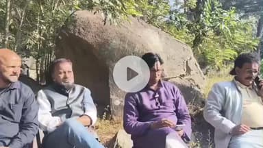 लोहरदगा: कर्बला के पास बैठक में फैसला: होटल गैलेक्सी में होगा इंडिया नेशनल अवॉर्ड व कवि सम्मेलन, डीसी व एसपी को ज्ञापन