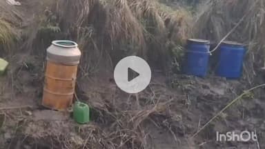 बीरपुर: नौला पिकेट पुलिस ने छापेमारी कर 1500 लीटर अर्द्धनिर्मित महुआ शराब नष्ट की, उपकरण ज़ब्त