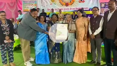 बालोद: बघमार में दुर्वासा लाल निषाद सम्मान 2025 से सम्मानित हुईं वरिष्ठ साहित्यकार डॉ. शिरोमणि माथुर