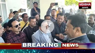पत्रकारों को प्रशासन ने दिए नोटिस को विदिशा के निवासियों ने सौंपा ज्ञापन
