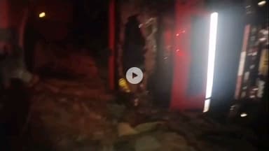 लूनकरनसर: बिजली बोर्ड के पास स्थित होटल पर खड़े ट्रेलरों में एक ट्रेलर टकराया, खलासी घायल, चालक फरार