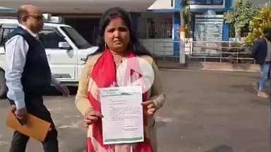 मधेपुरा: चोरी व चेन स्नैचिंग रोकने की मांग के साथ राजद प्रदेश उपाध्यक्ष विनीता भारती एसपी से मिलीं