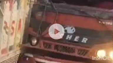 शाहजहांपुर: तेज रफ्तार कंटेनर की टक्कर से हनीफ की मौत, चालक और कंडक्टर पर दर्ज हुआ मुकदमा