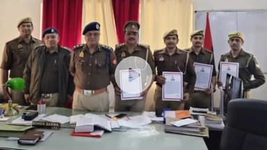 मिर्ज़ापुर: पुलिस विभाग के आईजीआरएस शाखा को प्रदेश में पहला स्थान मिलने पर पुलिस अधीक्षक ने किया पुरस्कृत