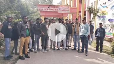 फर्रुखाबाद: चतुर्थ श्रेणी कोबिड कर्मचारी ने समायोजन को लेकर सीएमओ कार्यालय पहुंचकर गुहार लगाई