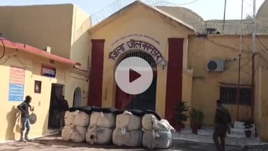 कानपुर: कानपुर परिवर्तन फोरम ने जेल कैदियों को 560 कंबल दिए, सर्दी से राहत का किया इंतजाम