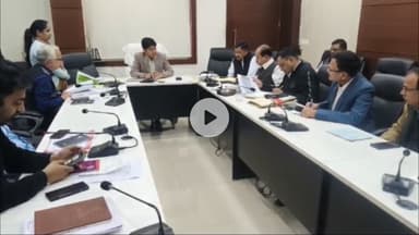 बिचौली हप्सी: नगर निगम कार्यालय में जनसुनवाई, बड़ी संख्या में लोग लेकर पहुंचे अपनी समस्या, निगमायुक्त ने सुनी शिकायतें