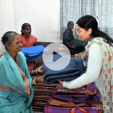 बालोद: शीत लहर में जिला प्रशासन बालोद ने वृद्धाश्रम और दिव्यांगजनों के लिए संचालित संस्थाओं में बांटे कंबल