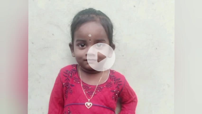 திருத்தணி: நாபளூர் பகுதியில் தாய் கண் முன்னே தனியார் பள்ளி வேன் டயரில் சிக்கி  2 வயது குழந்தை பலி