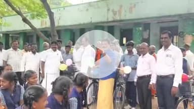 வேப்பந்தட்டை: வாலிகண்டபுரம், பசும்பலூர் அரசு மேல்நிலைப் பள்ளிகளில் விலையில்லா மிதிவண்டிகளை MLA பிரபாகரன் வழங்கினார்