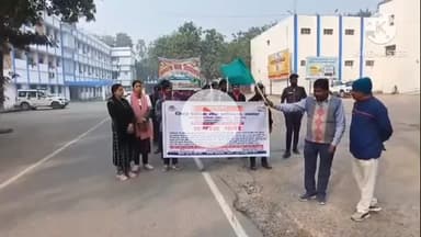 नवादा: 13 दिसंबर को आयोजित होने वाले राष्ट्रीय लोक अदालत को सफल बनाने के लिए प्रभात फेरी का आयोजन किया गया