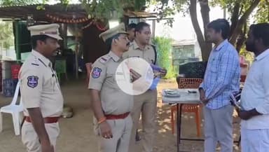 రుద్రంగి: చెక్పోస్టుల వద్ద విధుల్లో ఉన్న అధికారులు,సిబ్బంది అప్రమత్తంగా ఉండాలి:రాజన్న సిరిసిల్ల ఎస్పీ మహేష్ బి.గీతే