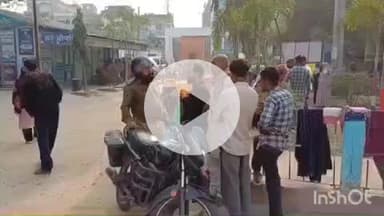 गोपालगंज: महम्मदपुर ओवरब्रिज के पास ट्रक की टक्कर से बाइक सवार बुजुर्ग की मौत, युवक घायल, शव पोस्टमार्टम के लिए भेजा गया