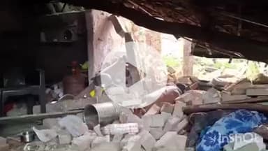 बहराइच: केवानागंज मोहल्ले में झोपड़ी पर दीवार गिरने से मासूम बालक समेत चार लोग घायल, इलाज जारी