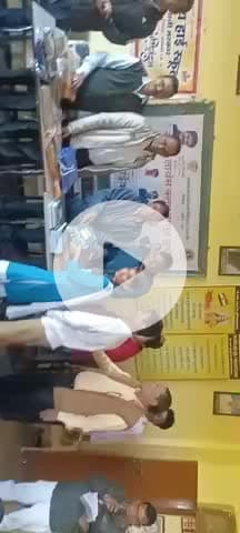 सरिया अपनी सरकार की गवर्नमेंट स्कूल में लायंस क्लब हरसूद की ओर से गरीब बच्चों बालक एवं बालिकाओं को स्वेटर प्रदान किया गय