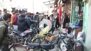 बीना: अतिक्रमण के खिलाफ नगर पालिका की मुहिम जारी, इटावा के बाद बजरिया क्षेत्र में कार्रवाई