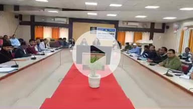 बलरामपुर: डीएम की अध्यक्षता में जिला उद्योग बंधु की बैठक आयोजित, उद्यमियों से संवाद और ऋण आवेदनों के त्वरित निस्तारण के निर्देश