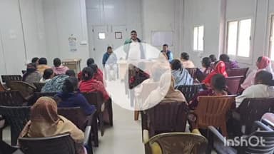 करपी: करपी सामुदायिक स्वास्थ्य केंद्र में आंगनबाड़ी सेविका एवं आशा कार्यकर्ताओं को प्रशिक्षण दिया गया