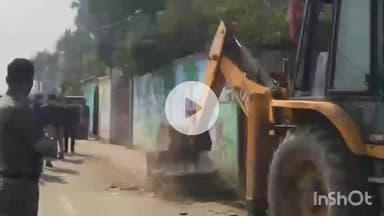 पीरो: पीरो में अतिक्रमण हटाने के दौरान डीएसपी के बोर्ड को तोड़कर हटाने का वीडियो हुआ वायरल