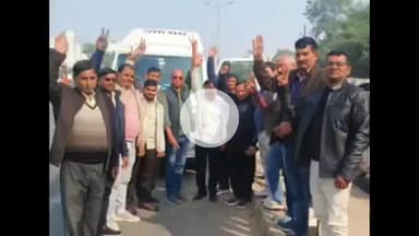 नवाबगंज: बाराबंकी के शिक्षकों ने दिल्ली में टीईटी अनिवार्यता के विरोध में जंतर मंतर पर किया विशाल प्रदर्शन