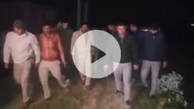 फर्रुखाबाद: मोहम्मदाबाद क्षेत्र में ट्रांसफार्मर से तेल चोरी करने वाले गैंग से पुलिस की मुठभेड़, एक बदमाश घायल, 3 फरार