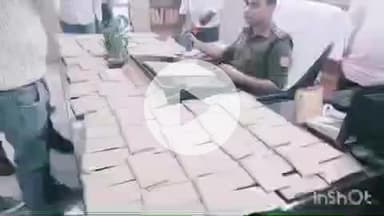 बलरामपुर: बलरामपुर पुलिस ने मुंबई से चोरी हुए 174 गुमशुदा मोबाइल बरामद किए, जिनकी कीमत लगभग ₹36 लाख है