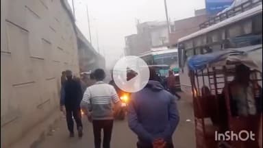 नवादा: होमगार्ड जवान ने सद्भावना चौक पर एक बुजुर्ग के साथ की मारपीट, सोशल मीडिया पर वीडियो हुआ वायरल