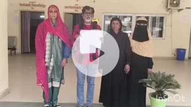 बांदा: कस्बा बबेरू के एक परिवार ने बांदा डीएम कार्यालय में कुछ लोगों पर अपनी जमीन पर कब्जा करने की कोशिश का आरोप लगाया