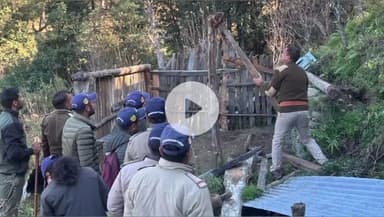 पुरोला: टौंस वन प्रभाग ने आरक्षित वन भूमि पर अतिक्रमण के खिलाफ कार्रवाई करते हुए एक गौशाला को किया ध्वस्त