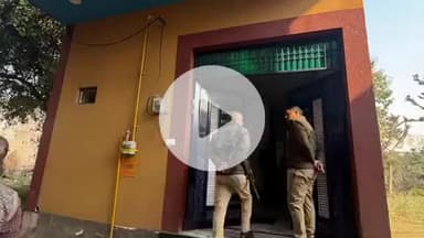 बुलंदशहर: शास्त्री नगर में देर रात चोरों ने की लाखों की चोरी, सीसीटीवी में कैद हुए चोर, पुलिस तलाश में जुटी