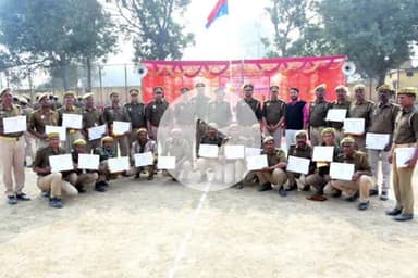 बदायूं: बदायूं के स्पोर्टस स्टेडियम बहेड़ी में पीआरडी विभाग का 77वां स्थापना दिवस समारोह आयोजित हुआ