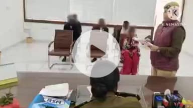 हमीरपुर: पुलिस कार्यालय में जिले से आए फरियादियों की शिकायतों को सुना गया